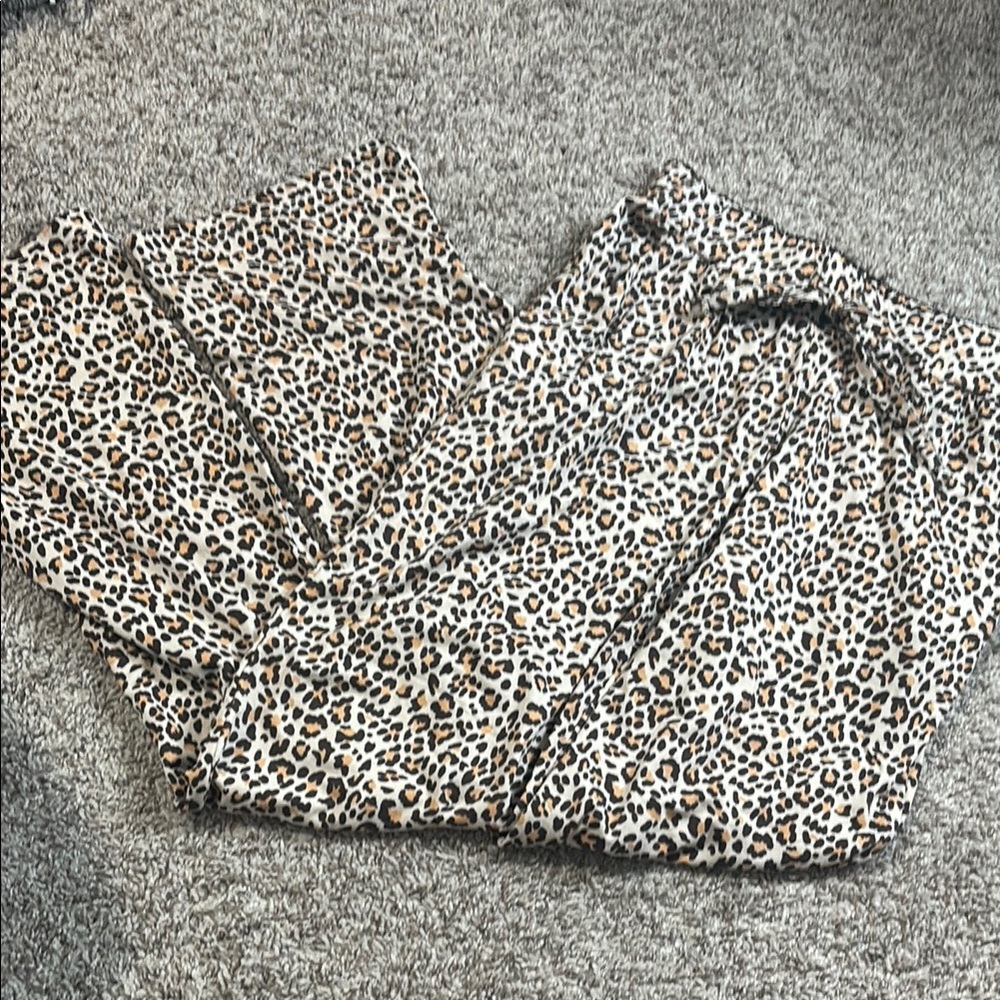 NWOT Cheetah Leopard Pajama Lounge Pants xs